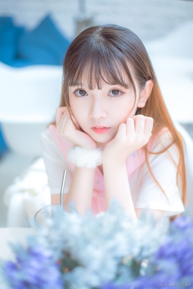 “哦？”刘璝眉头一皱，这来的时机未免也太巧了吧？